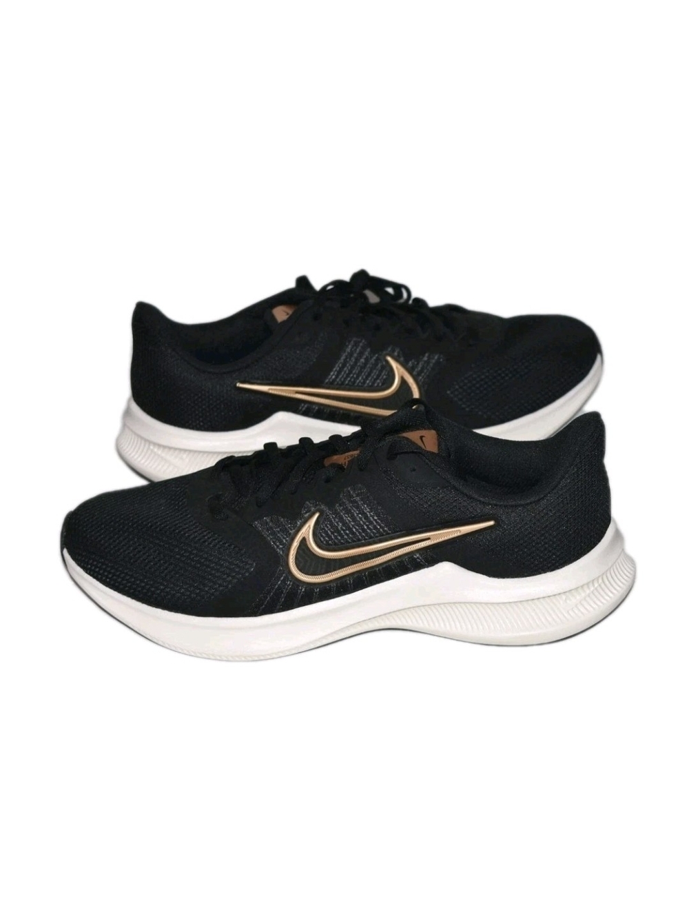New Nike Downshifter 11 sneakers featuring a black mesh metallic copper Sz 11